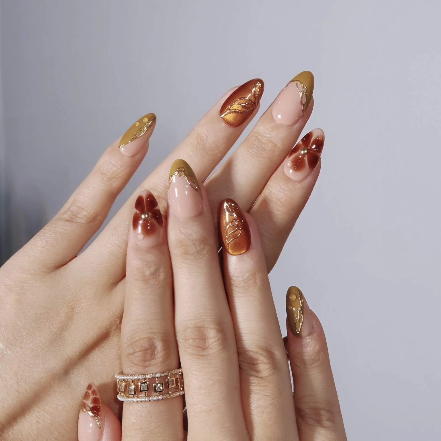 Amber Bloom - Image 12